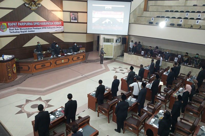 Pemakzulan Bupati Jember oleh DPRD, Khofifah Tunggu Keputusan MA