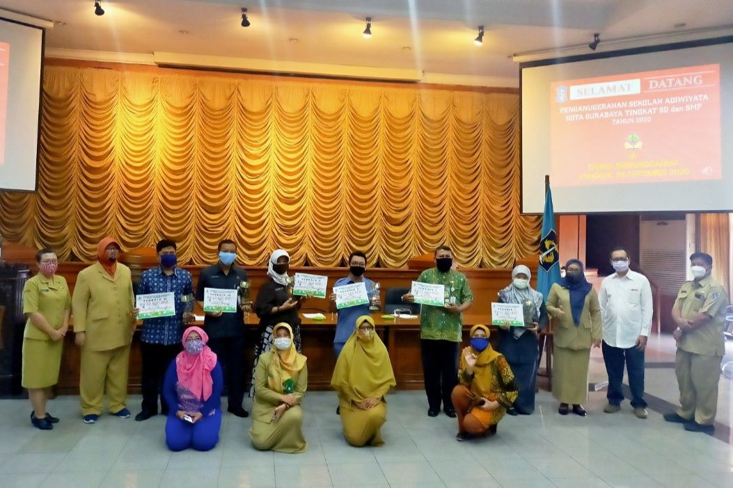 14 Sekolah Terima Anugerah Adiwiyata Kota Surabaya 2020