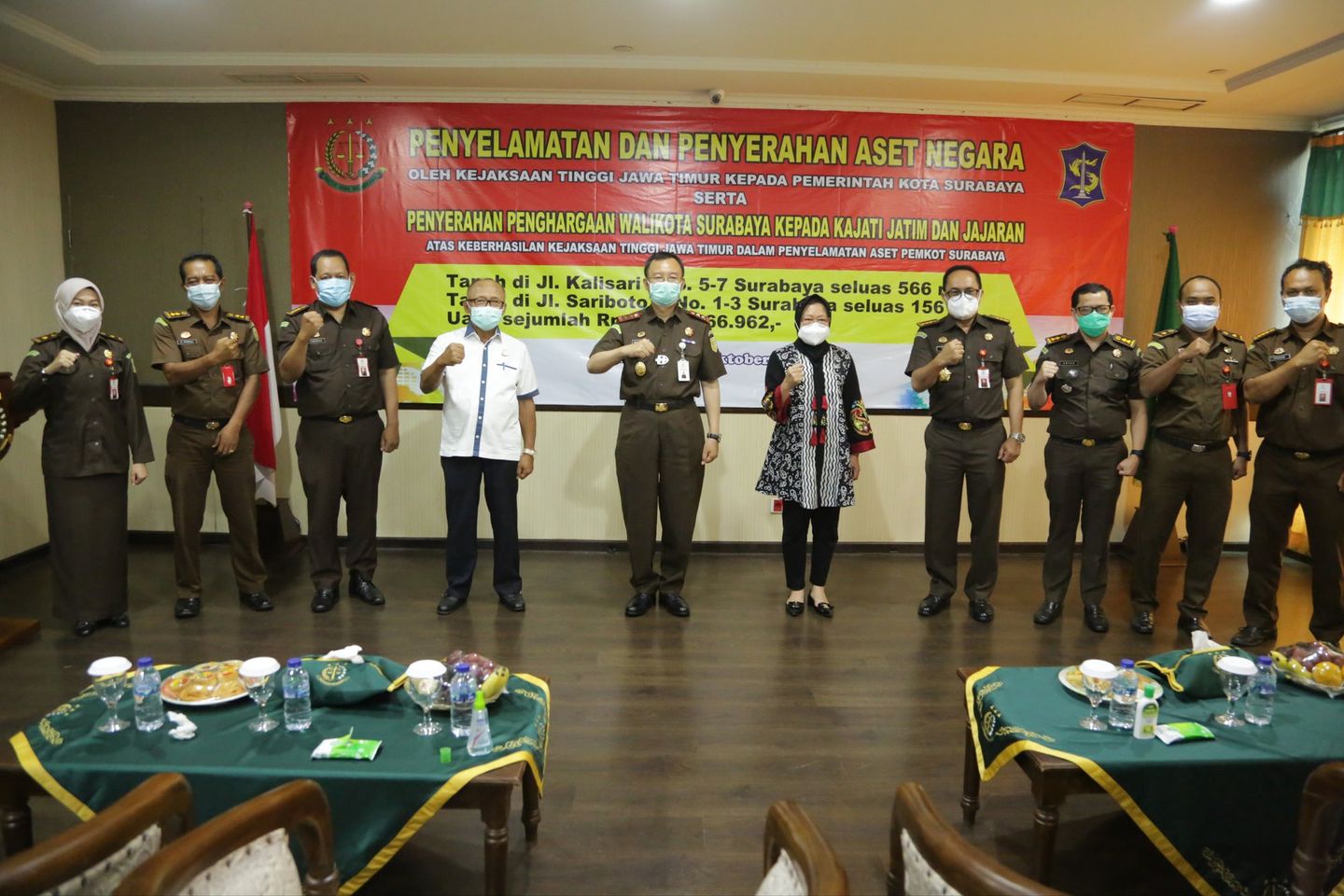 Kejati Jatim Kembalikan Dua Aset dan Uang Rp 4 Miliar ke Tangan Pemkot Surabaya