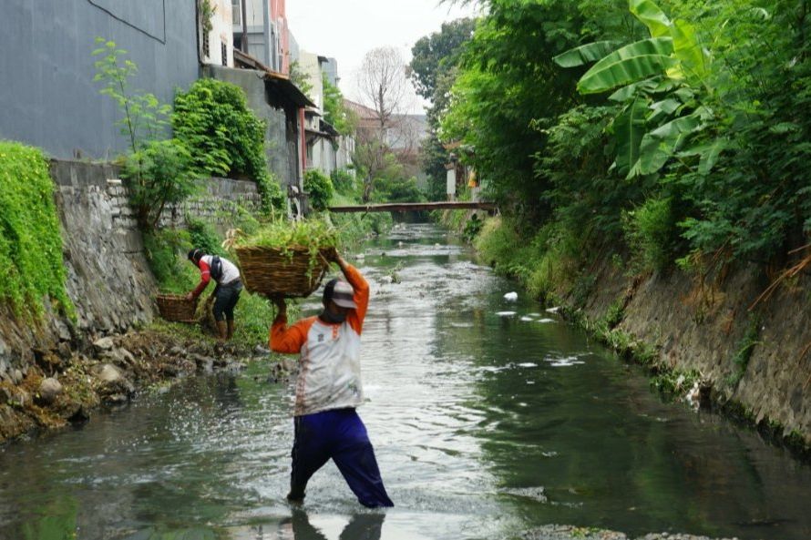 Normalisasi Saluran Rutin Dilakukan, Warga Diimbau Tak Buang Sampah Sembarangan