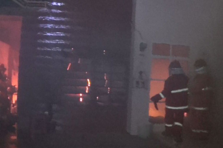 Diduga Korsleting Listrik, Rumah di Probolinggo Terbakar