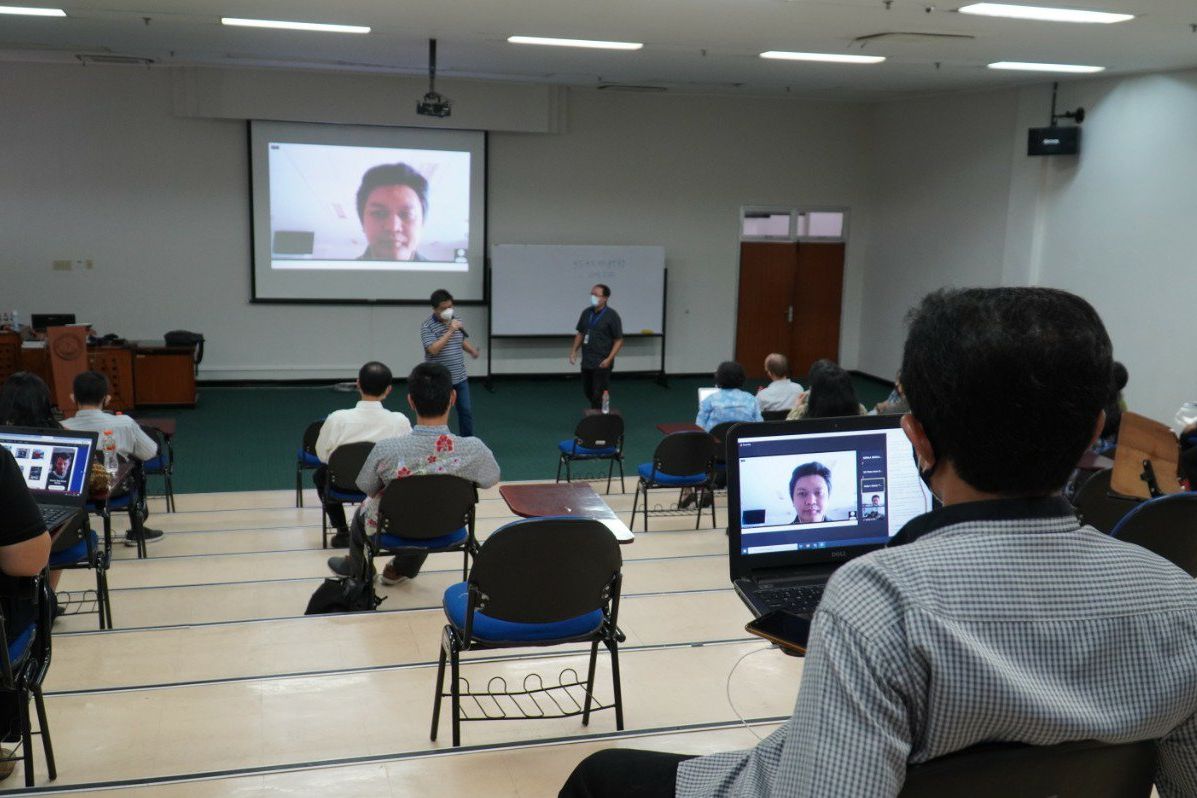 Kuliah Tatap Muka dan Daring, UK Petra Terapkan <em>Hybrid Learning</em>