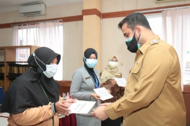 Tenaga Kesehatan dan Teknis RSUD Kota Probolinggo Terima Insentif Rp945 Juta