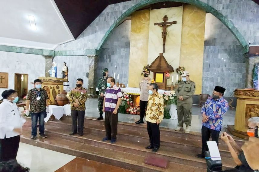 Forkopimda Gresik Cek Keamanan dan Protokol Kesehatan di Gereja