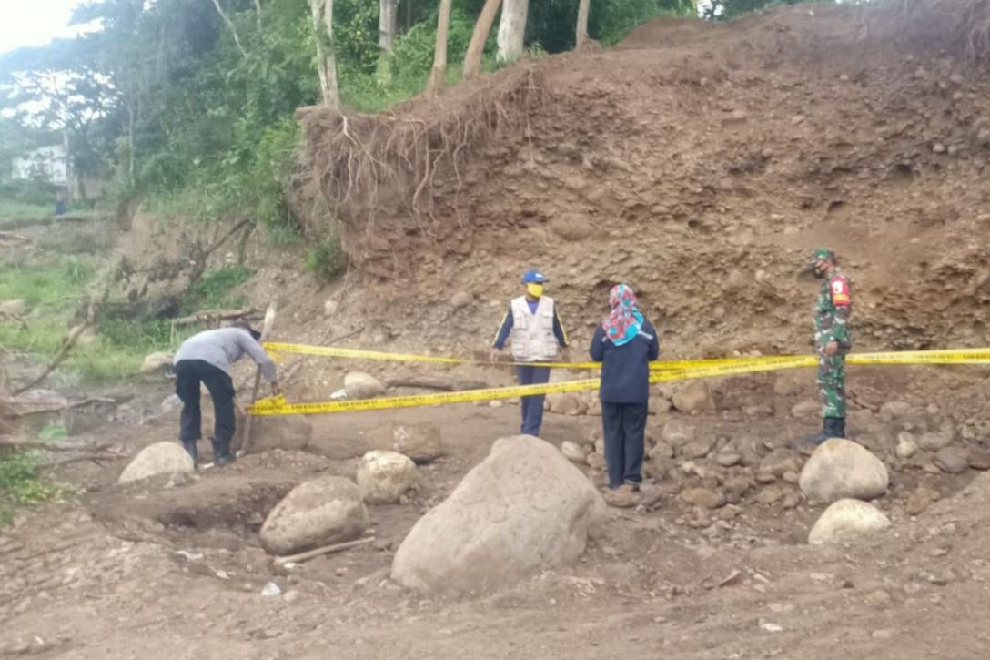 Penambang di Probolinggo Tewas Tertimbun Longsoran Sirtu