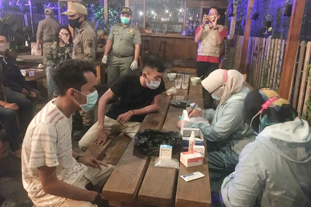 17 Daerah Pelaksana PPKM di Jatim Tak Berlakukan <em>Lockdown</em>