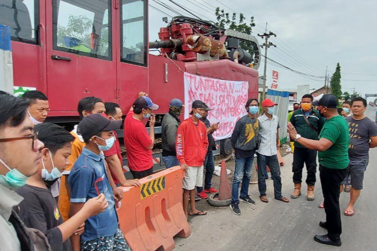 Warga Sembayat Gresik Hentikan Paksa Pipanisasi PDAM, Ini Alasannya