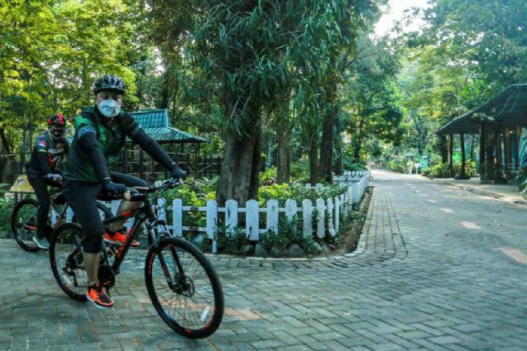 Di Balik <em>Gowes To Zoo</em> Ajak Masyarakat Jadi Orang Tua Asuh Satwa