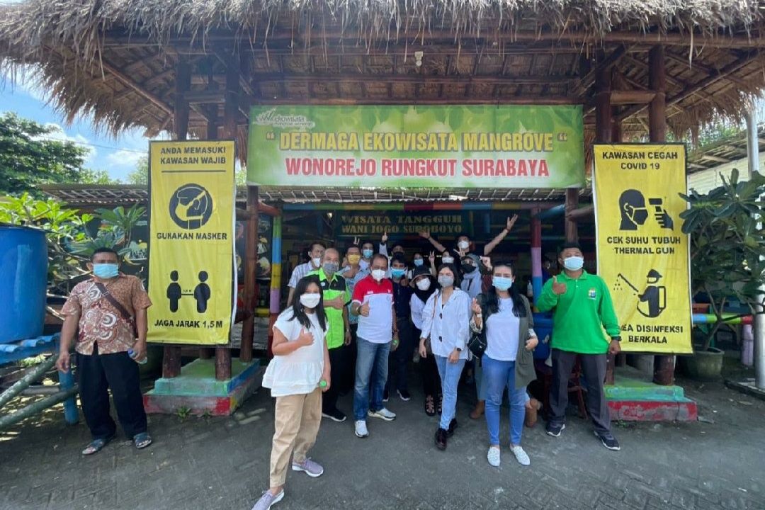 Influencer Surabaya Viralkan Wisata Mangrove Wonorejo
