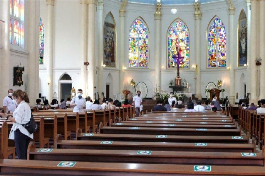 Cak Eri Jamin Keamanan Beribadah, Warga Surabaya Diimbau Tak Takut ke Gereja