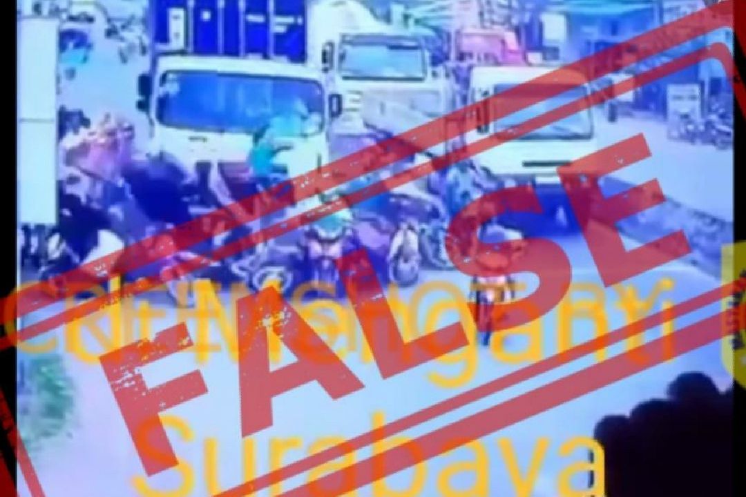 Video Viral Kontainer Tabrak Motor di Menganti Surabaya Hoaks
