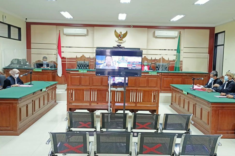 Camat Duduksampeyan Nonaktif Mulai Diadili, Minta Pengalihan Status Tahanan