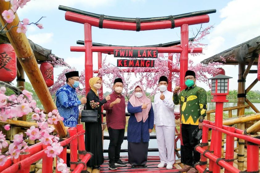 Satu Lagi Destinasi Wisata Desa di Gresik, Twin Lake Kemangi Resmi Dibuka