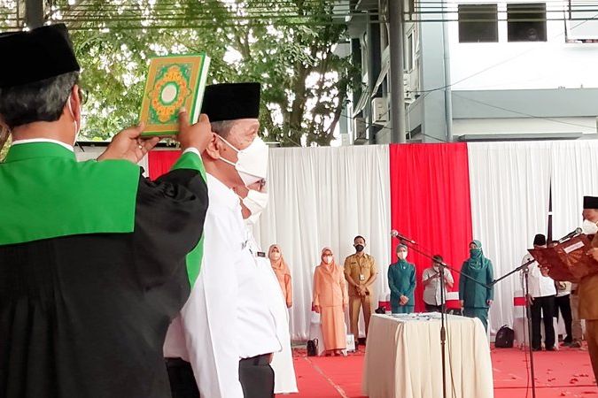 Gus Yani Rombak Pejabat Pemkab Gresik, Diminta Jadi Pelayan Publik
