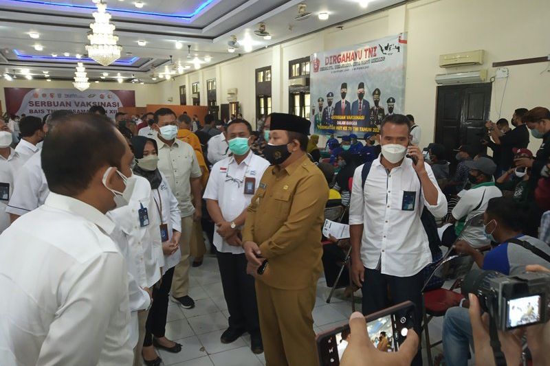 Bais TNI dan PTPN XII Gelar Vaksinasi Covid-19 untuk 5.000 Warga