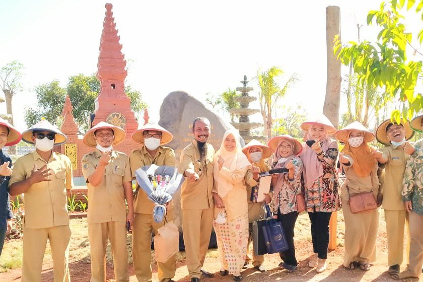 Hubungan Manusia, Tuhan, dan Alam dari Monumen Ratu Agro Kebon Pak Inggih