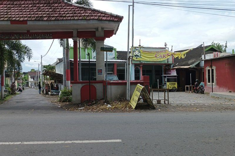 Aset Pemerintah, Kantor DPC PPP Jember Berubah Jadi Toko dan Kafe
