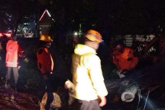 BPBD Probolinggo Imbau Masyarakat Waspada Banjir hingga Angin Kencang