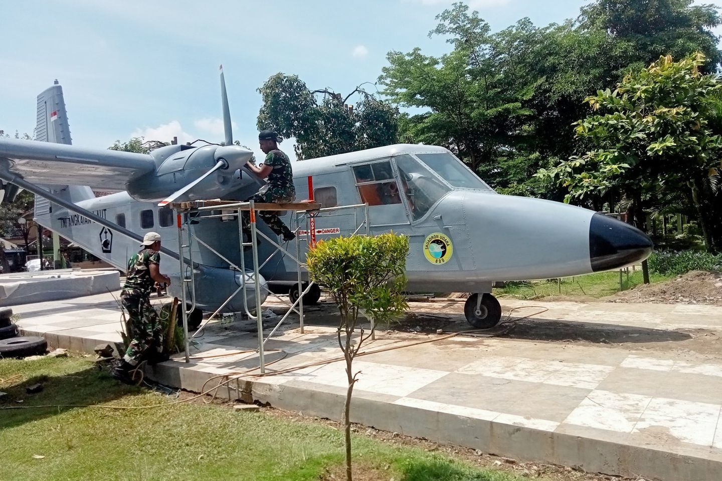 TNI AL Hibahkan Pesawat dan Tank untuk Monumen di Kabupaten Madiun