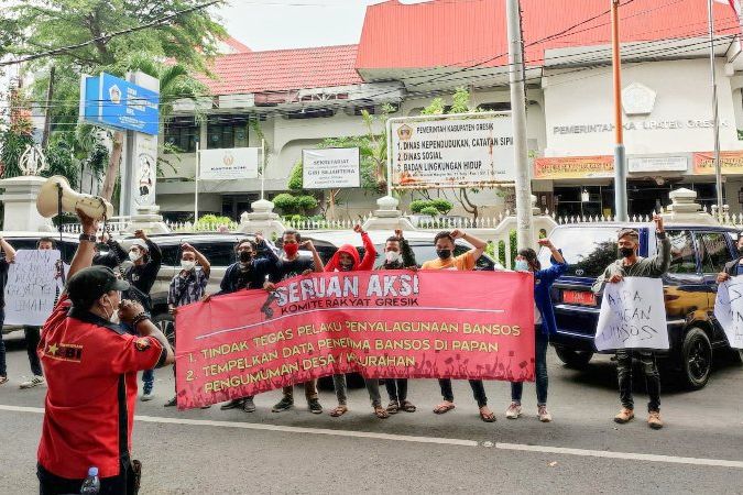 Dinsos Gresik Didesak Usut Pemindahan KKS dan Beras BPNT Kualitas Buruk