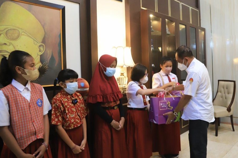 Beasiswa Penghafal Kitab Suci Dorong Siswa Lebih Berprestasi dan Berakhlak