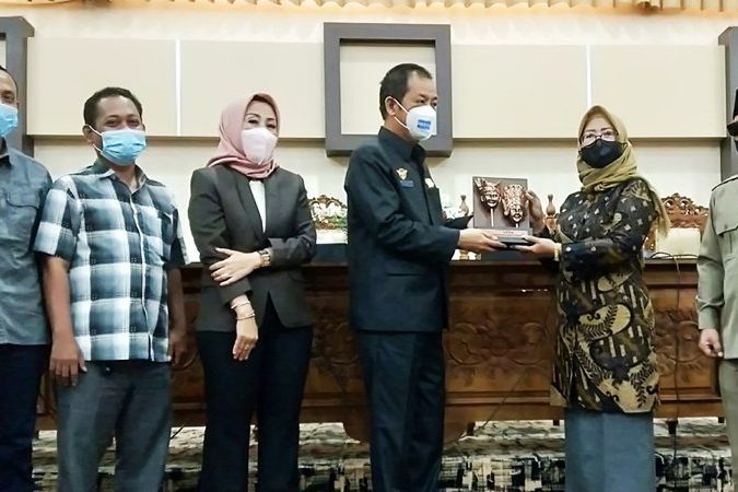 DPRD Minta Pemkab Gresik Adopsi Program Pengentasan Kemiskinan di Banyuwangi