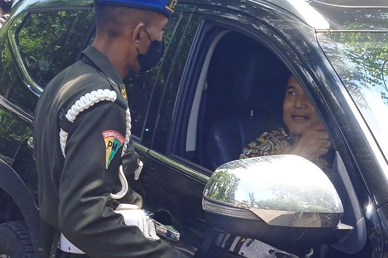 Gunakan Pelat Nomor Mobil Dinas TNI, Pengacara di Lamongan Diperiksa