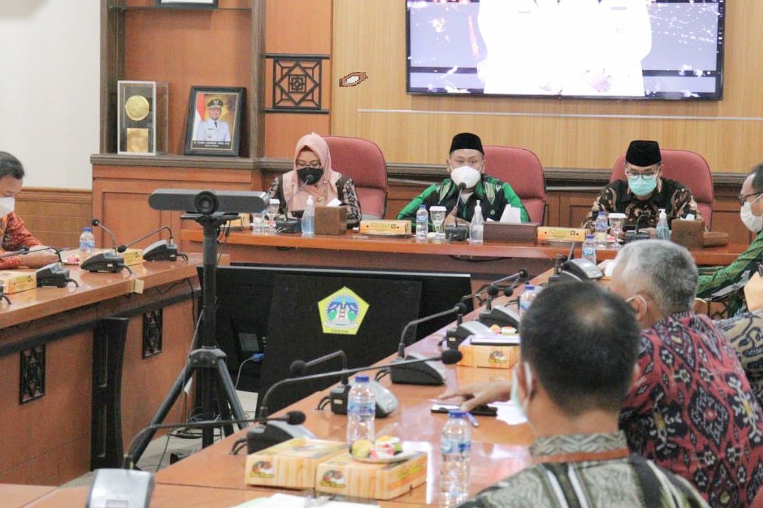Stafsus Wapres dan Pemkab Gresik Bahas Percepatan Kawasan Industri Halal