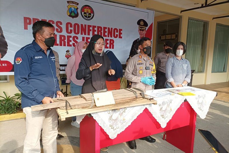 Polisi Periksa Kejiwaan Ibu Pembuang Bayi ke Sumur di Jember