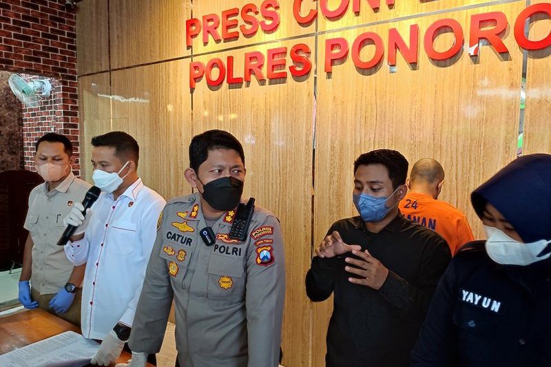 Sebar Video Mesum, Mantan Asisten Pribadi Bupati Ponorogo Dijerat UU ITE