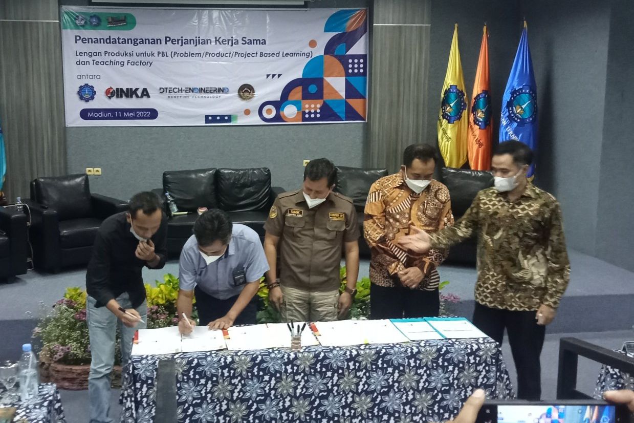 Garap 440 Kursi Kereta Eksekutif, PT INKA Gandeng Siswa SMK