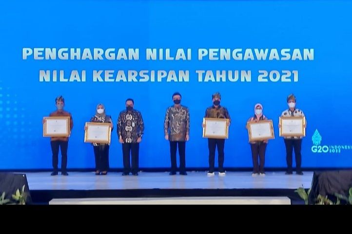 Surabaya Raih Penghargaan Kearsipan Digital Tahun 2021 dari ANRI