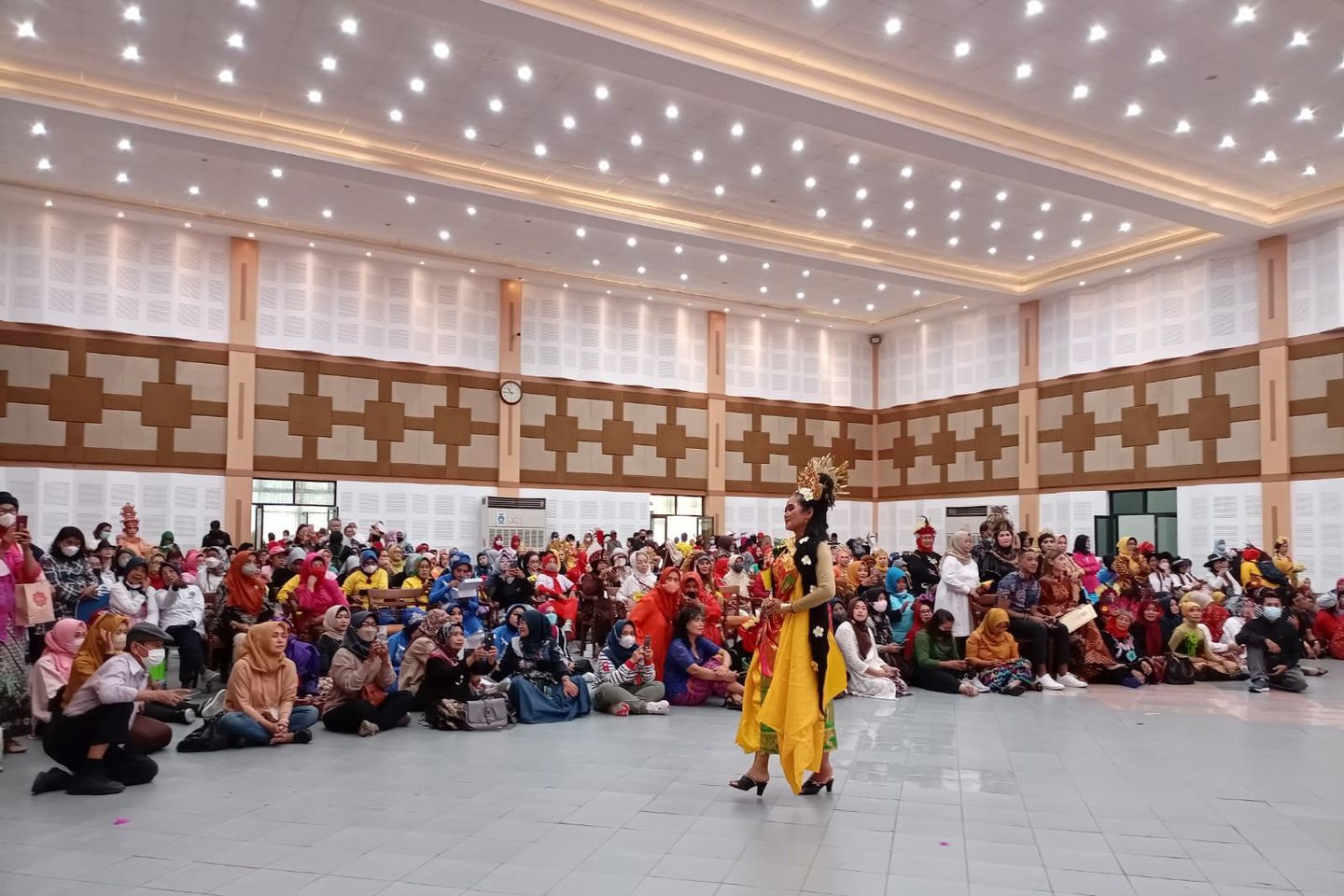 Ribuan Lansia Meriahkan Peringatan Hari Lanjut Usia Nasional 2022 di Surabaya