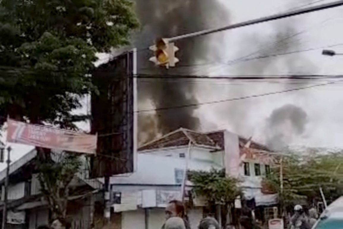 Diduga Korsleting Listrik, Pasar Dungus di Madiun Terbakar