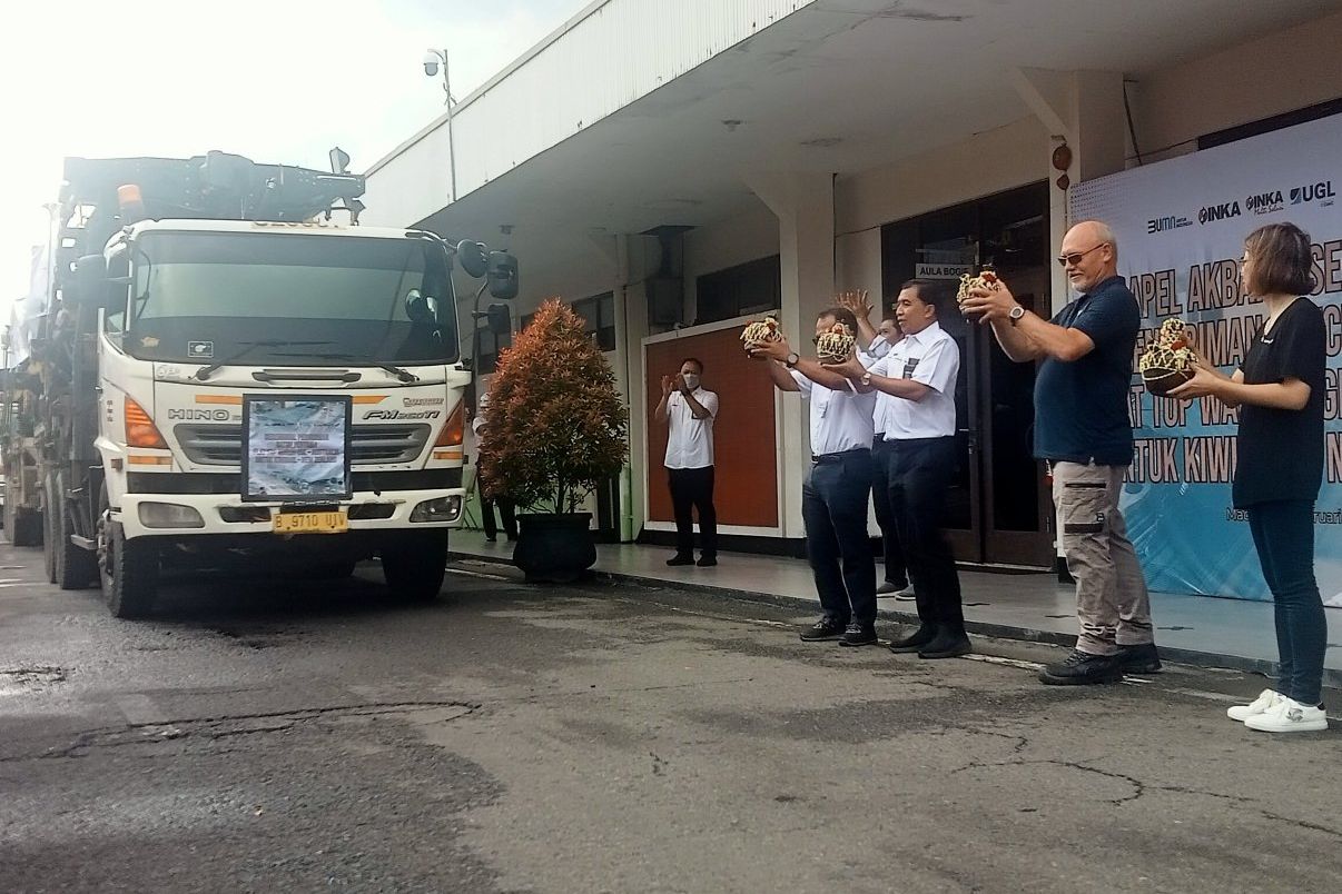  PT INKA Kirim 133 Gerbong Barang ke New Zealand