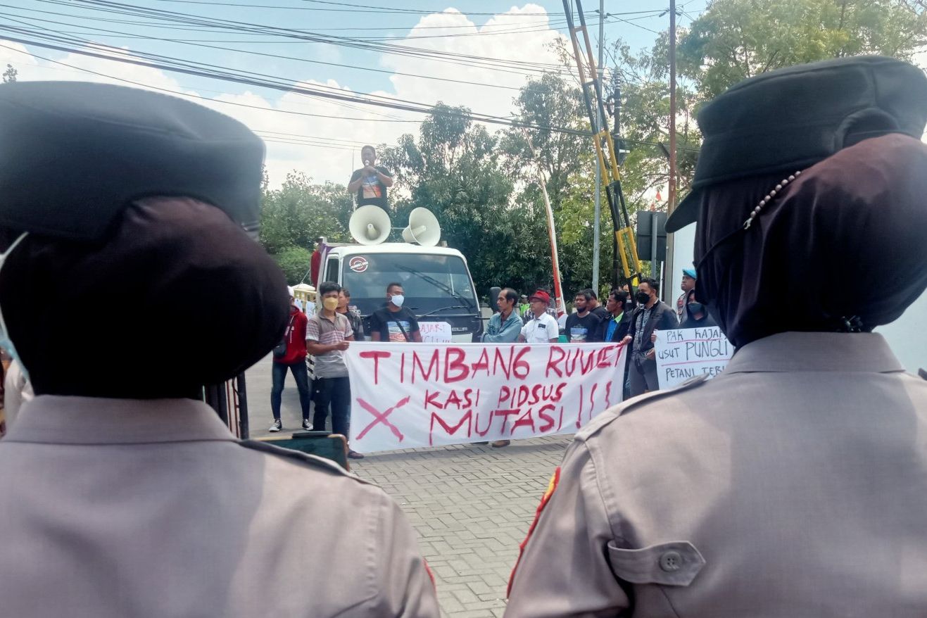 Gelar Demonstrasi, LSM di Madiun Tuding Kejari Tidak Transparan Dalam Penanganan Kasus Korupsi