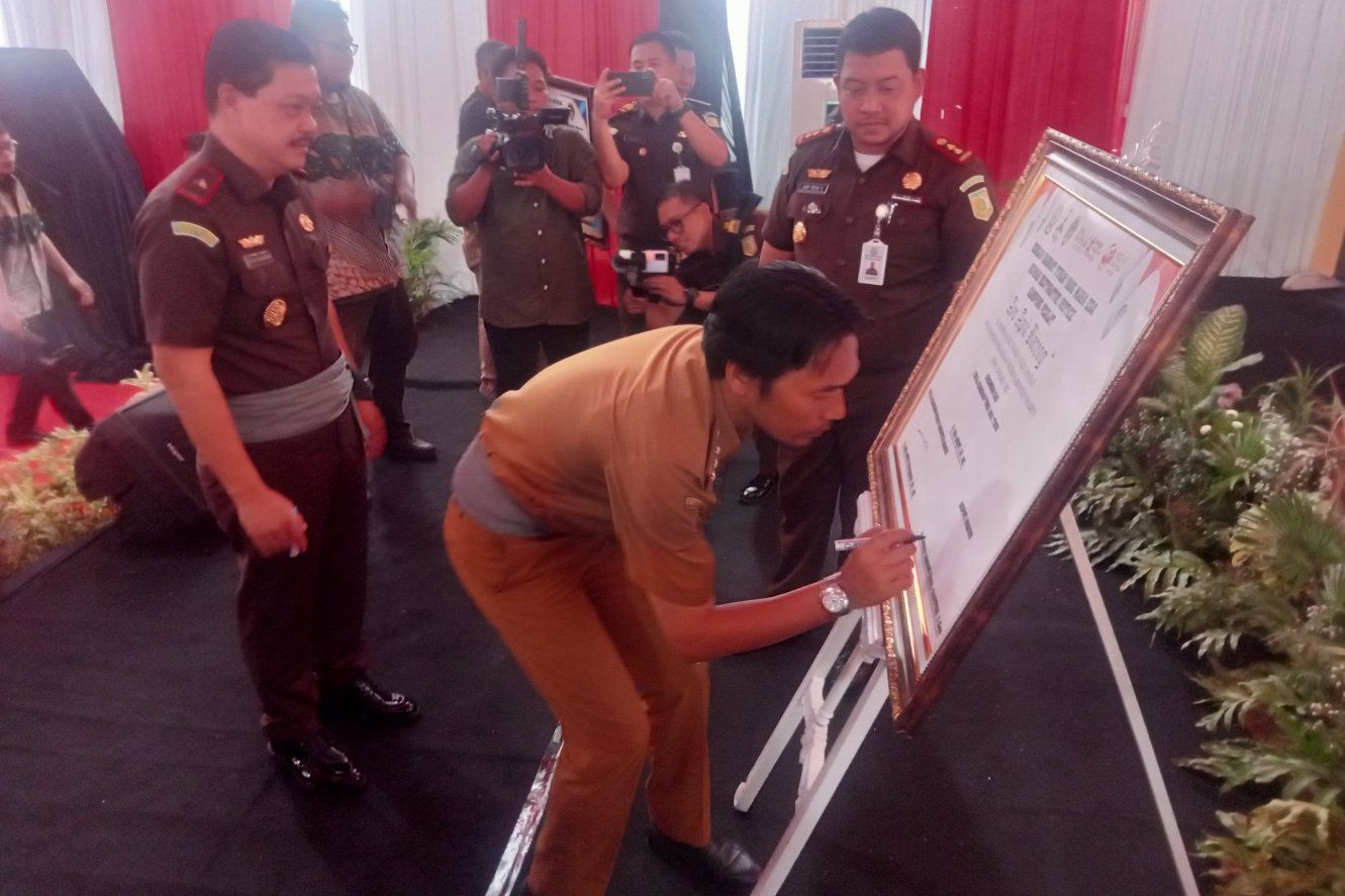 Kajati Jatim Resmikan 206 Rumah Restorative Justice di Kabupaten Madiun