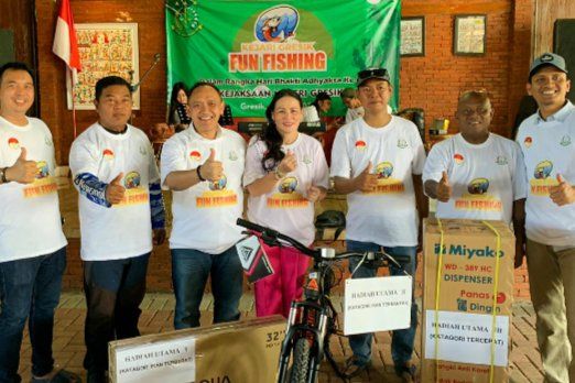 Kejari Gresik Tutup Rangkaian HBA ke-63 Dengan Mancing Bersama Wartawan