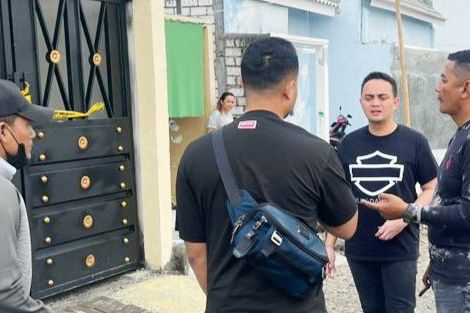 Pria di Gresik Ditemukan Tewas dengan Mulut Tertancap Pisau