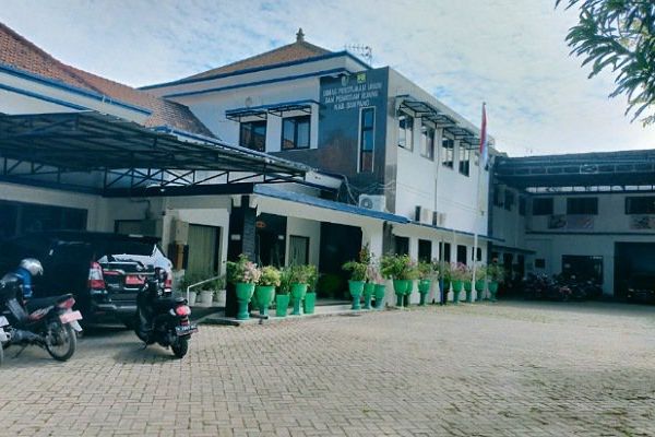 Sekretaris Dinas PUPR Sampang Tersangka Korupsi Proyek Jalan Rp12 Miliar