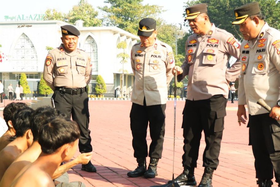 Culik Anggota Geng Motor Lain, Enam Anggota Geng Motor Diringkus Polres Gresik