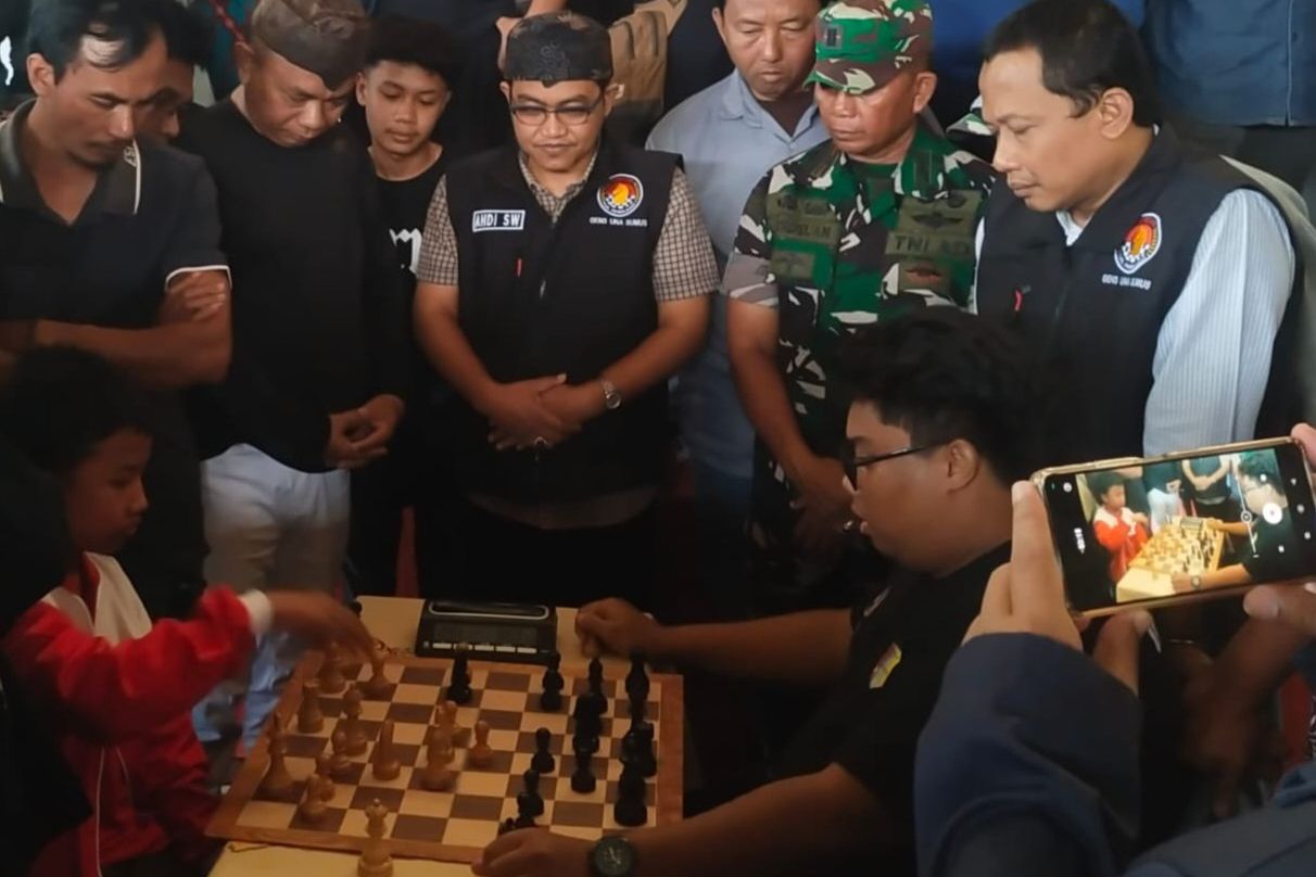 Ratusan Atlet Catur Ikuti Turnamen Catur Cepat Nasional di Probolinggo