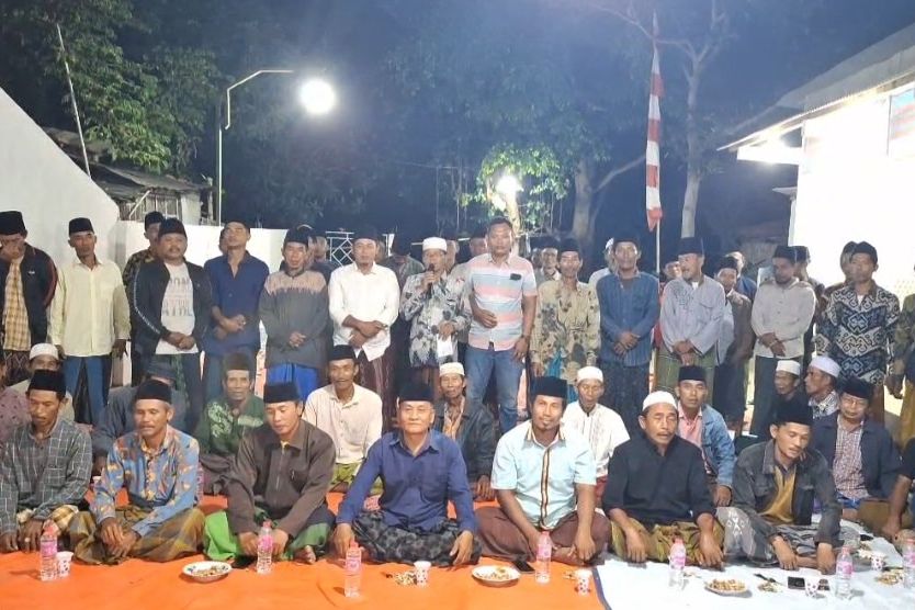 Puluhan Tokoh Masyarakat Desa Bancelok Dukung Kiai Mamak-Haji Ab di Pilkada Sampang