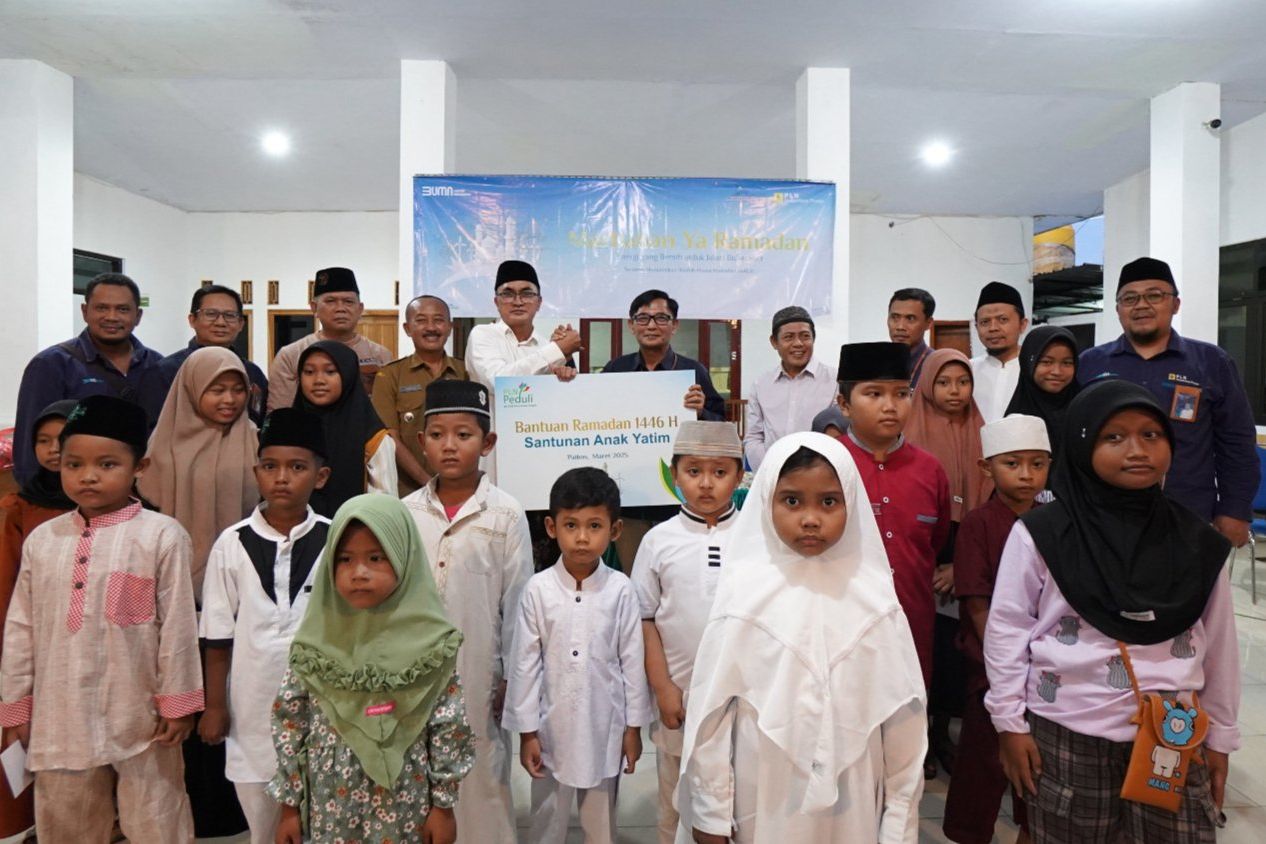 PLN Nusantara Power UP Paiton Bagikan 1.000 Paket Sembako pada Warga Probolinggo dan Situbondo