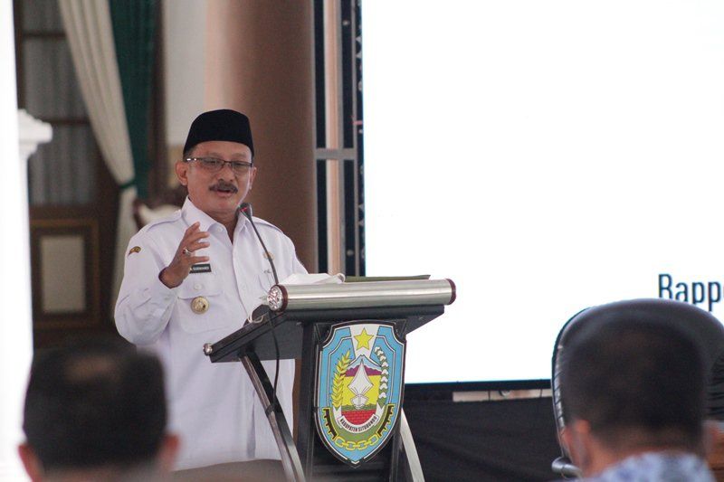Bupati Situbondo Minta Camat dan Puskesmas Genjot Vaksinasi Lansia