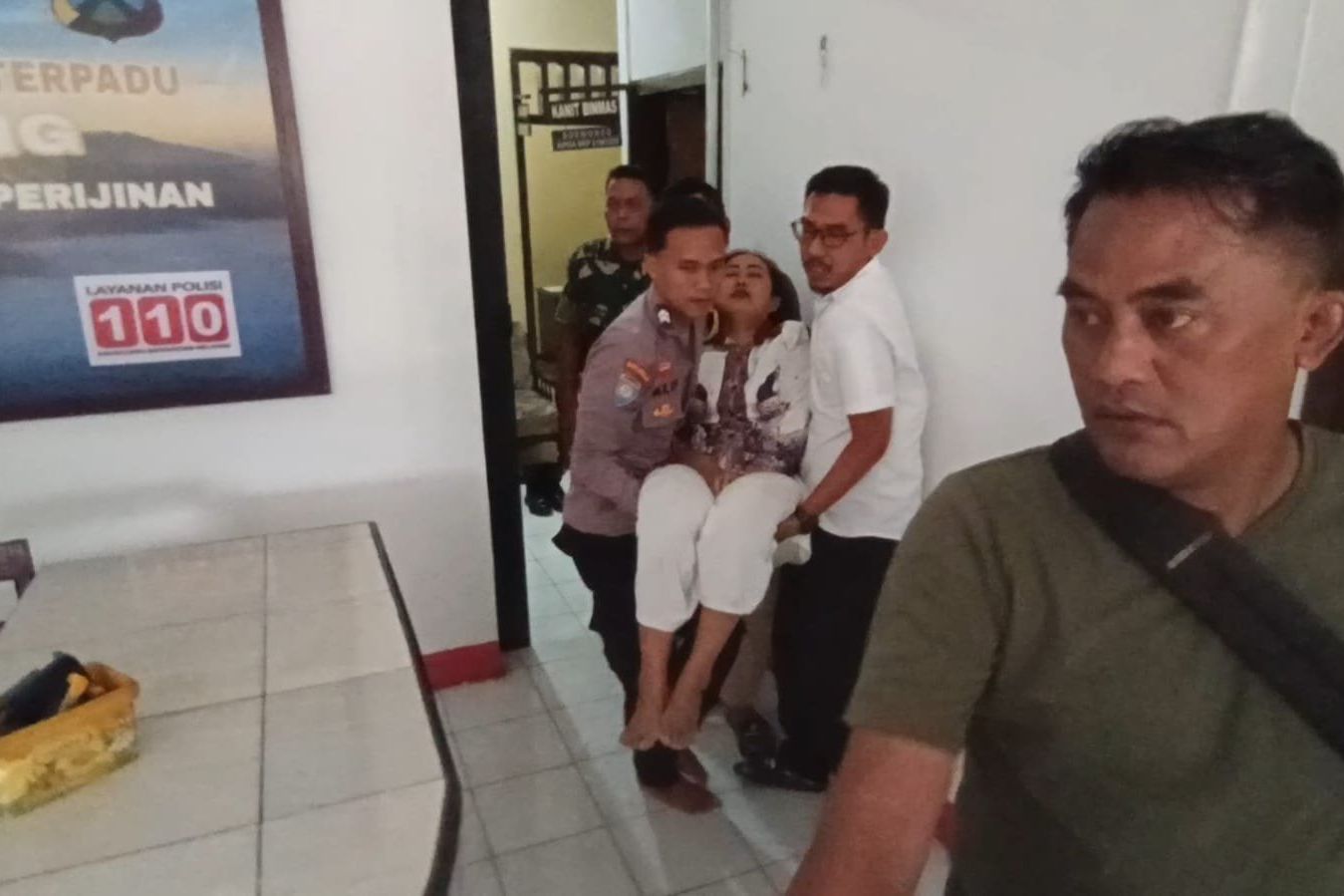 Ibu Paruh Baya di Probolinggo Pingsan saat Laporkan KDRT Suami