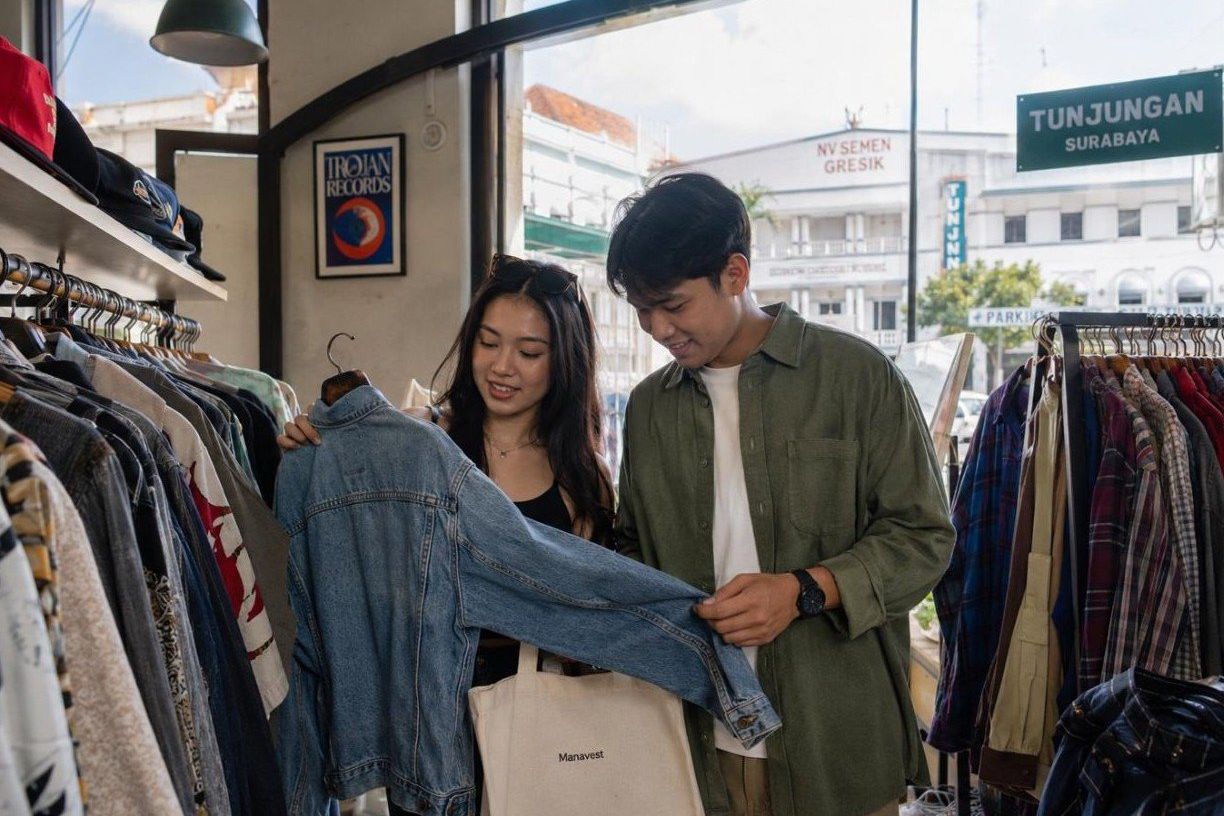 Tren Thrifting yang Mengubah Cara Anak Muda Berbelanja