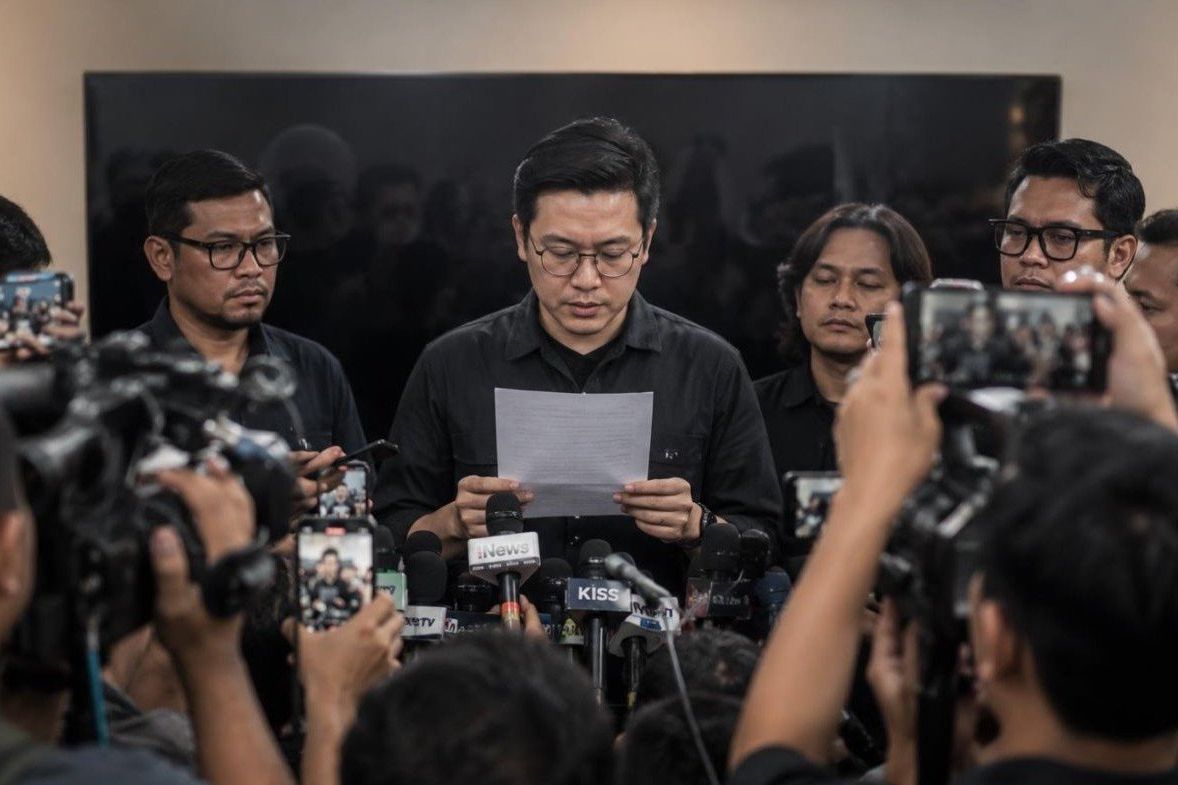 Kenapa Banyak Orang Kini Memilih Minta Maaf Duluan