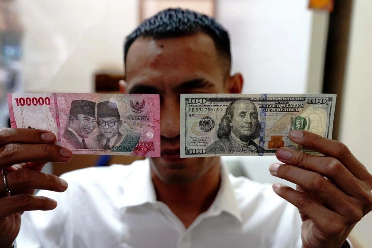 Rupiah Sentuh Rp17.500, Tekanan Global Jadi Sorotan