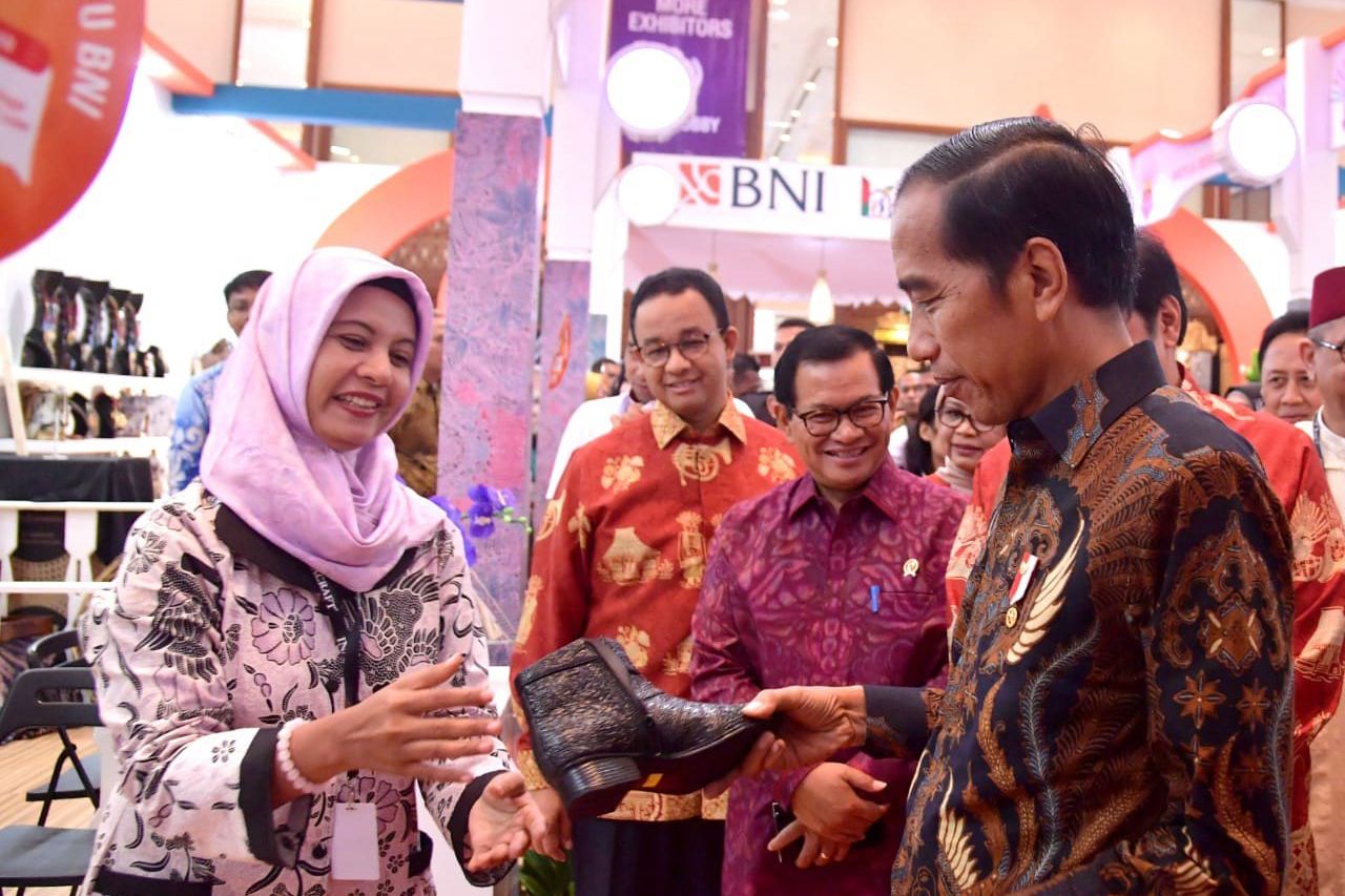 Jokowi Dorong IKM Kerajinan Dobrak Pasar Internasional